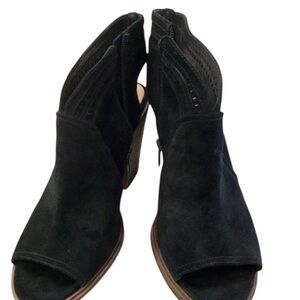 Vince Camuto Koral Black Suede Peep Toe Booties Sz 10